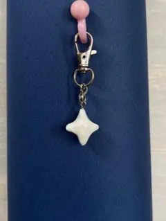 星型チャーム パールホワイト ハンドメイド