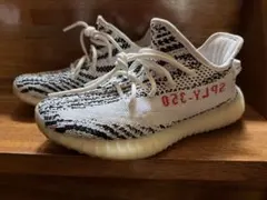 adidas YEEZY Boost 350 V2 "Zebra"のサムネイル