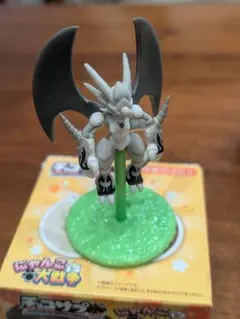 にゃんこ大戦争　ネコムートフィギュア