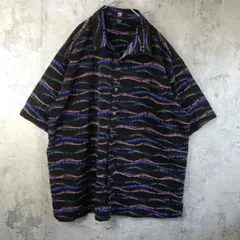 4*ゆ様 YY78古着　マリテフランソワジルボーシャツ　半袖　黒　柄　90s Yのサムネイル