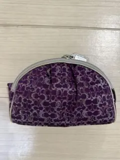 COACH紫色ポーチ ファスナー付き