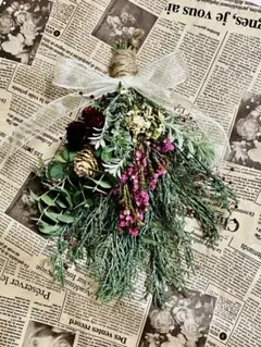 ドライフラワー &フレッシュグリーンのナチュラルミニスワッグ リボン付き