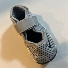 Nike グレー エアリフト