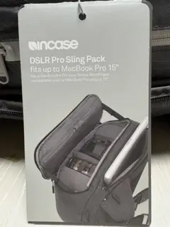 Incase DSLR Pro Sling Pack カメラバッグのサムネイル