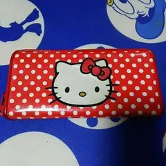 中古☆ハローキティ☆長財布☆赤ドット柄