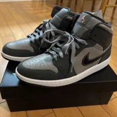 Nike Air Jordan 1 Mid グレー/ブラック