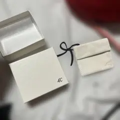 4℃ ホワイトレザー ジュエリーポケット仕切りありギフトボックス付き