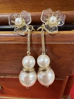 Item thumbnail for item 55a1ba16-68e5-4d3d-b2b6-1ad3f61a6fd5