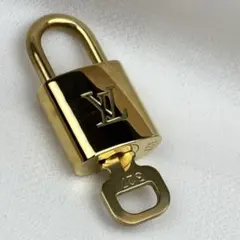 美品！ルイヴィトン南京錠 カデナ ゴールド 327番 パドロック キー 鍵