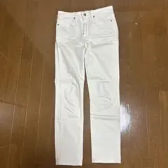 UNIQLO ホワイト スリムフィットデニム