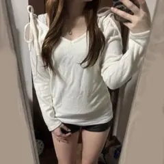 オフショルダー ホワイト ニット リボン アイボリー