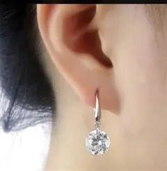 クリスタル フック式ピアス