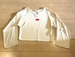 ZARA ベージュ　長袖　カットソー S タグ付きのサムネイル
