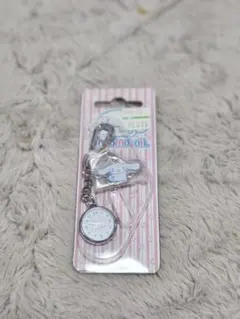 Sanrio シナモンロール　キーホルダー型　時計