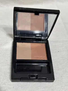 ETVOS ミネラルプレストチークI ティーベージュ