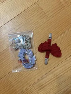 ピンクハウス たくし上げリボンクリップ、シュシュのセット