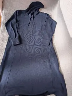 ネイビー 授乳口付きロングワンピース　フード付き ロングワンピース　裏起毛