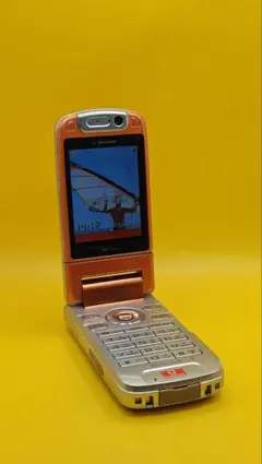 Rare, excellent condition Vodafone 902SH mobile phone (feature phone), fully functional.