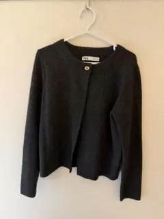 ZARA ゴールドボタン　ニットカーディガン