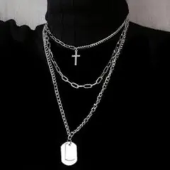 三連ネックレス　 韓国　クロス　トレンドファッション　チェーン　十字架　男女