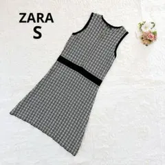ザラ ノースリーブニットワンピース ブラック ホワイト きれいめ 総柄 S