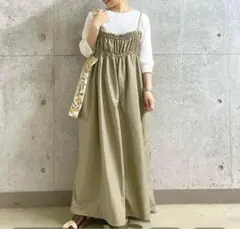 美品　studioCLIP ギャザーキャミサロペット ベージュのサムネイル