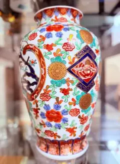 花瓶と九谷焼の茶器セット。