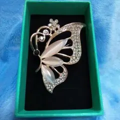 No.20　ブローチ