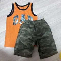 GAP タンクトップとGU迷彩ショートパンツセット