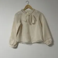 apres jour ボウタイ付きシャツ　ブラウス