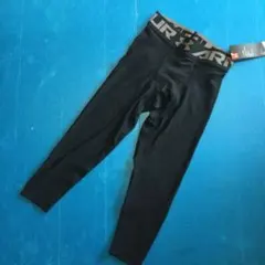 アンダーアーマー 1343040 SM BLK 3/4レギングス/新品未使用