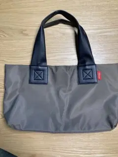 Item thumbnail for item 278e2c7c-1048-4c13-9c43-c35caaf71eed