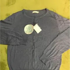 earth新品カーディガン