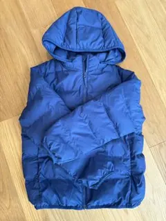 ユニクロ　キッズダウン　ブルー　140