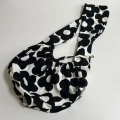 小型犬用スリング　抱っこ紐　ハンドメイド　北欧花柄