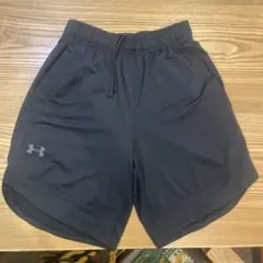 Under Armour ブラック ショートパンツ SM
