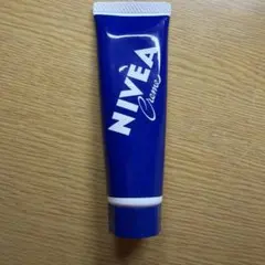 NIVEA Creme チューブタイプのサムネイル