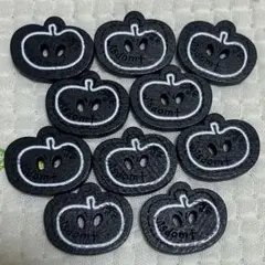 新品　ウッドボタン　木のボタン　りんご　かぼちゃ　10個　ナチュラル　ブラック
