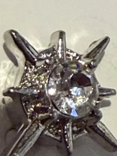 キラキラスワロフスキーのマグネットピアス片耳用成り切りピアス1.5cmインパクト