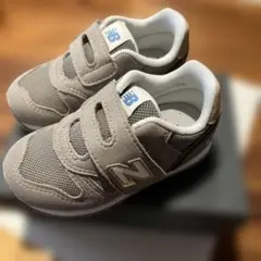 New Balance 373 キッズスニーカー グレー