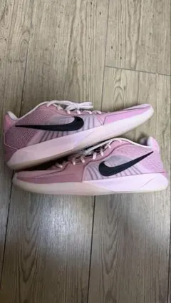 Nike Sabrina 2 Pink 8/12まで最終値下げのサムネイル