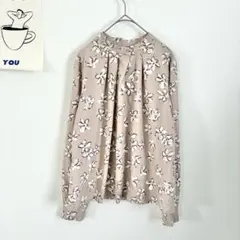 オペークドットクリップ　花柄ブラウス　ハイネック　オフィススタイル　上品