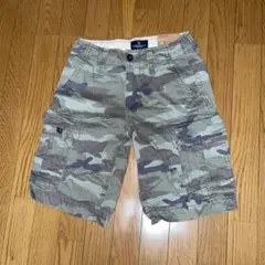 American Eagle 迷彩カーゴショートパンツ W26のサムネイル