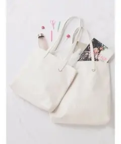 FURFUR トートバッグ エンボスロゴトートバッグＬ レディース　ホワイト