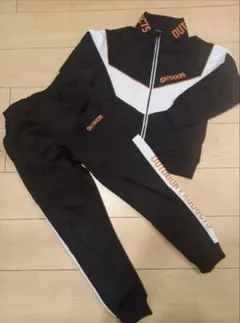 キッズ　ジャージ　セットアップ　140 ズボン　ジャケット　ジップアップ　パンツ