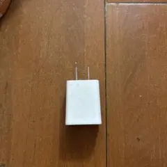 ホワイト 角型 2ピン充電器