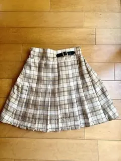 チェック柄ベージュ系スカート