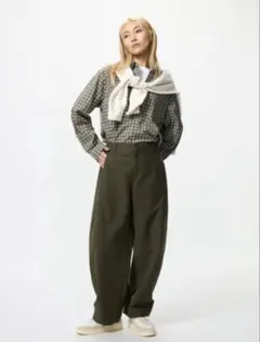 UNIQLO ジャージーバレルレッグパンツ XSサイズ　オリーブ