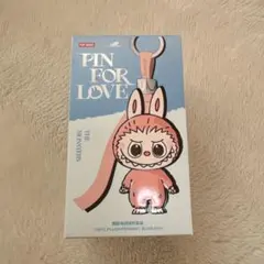 ラブブ　イニシャル　POP MART PIN FOR LOVE