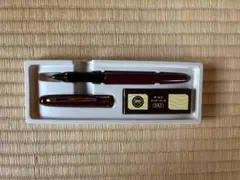 呉竹 くれ竹万年毛筆 15号 漆調赤軸のサムネイル